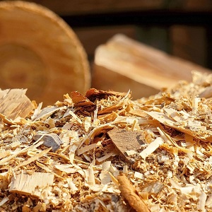 Лиственные опилки оптом в Екатеринбурге и других различных марок заказать от 16 тонн